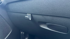 Volvo XC40 2.0 B4P Ultra Dark 5dr Auto Petrol Estate